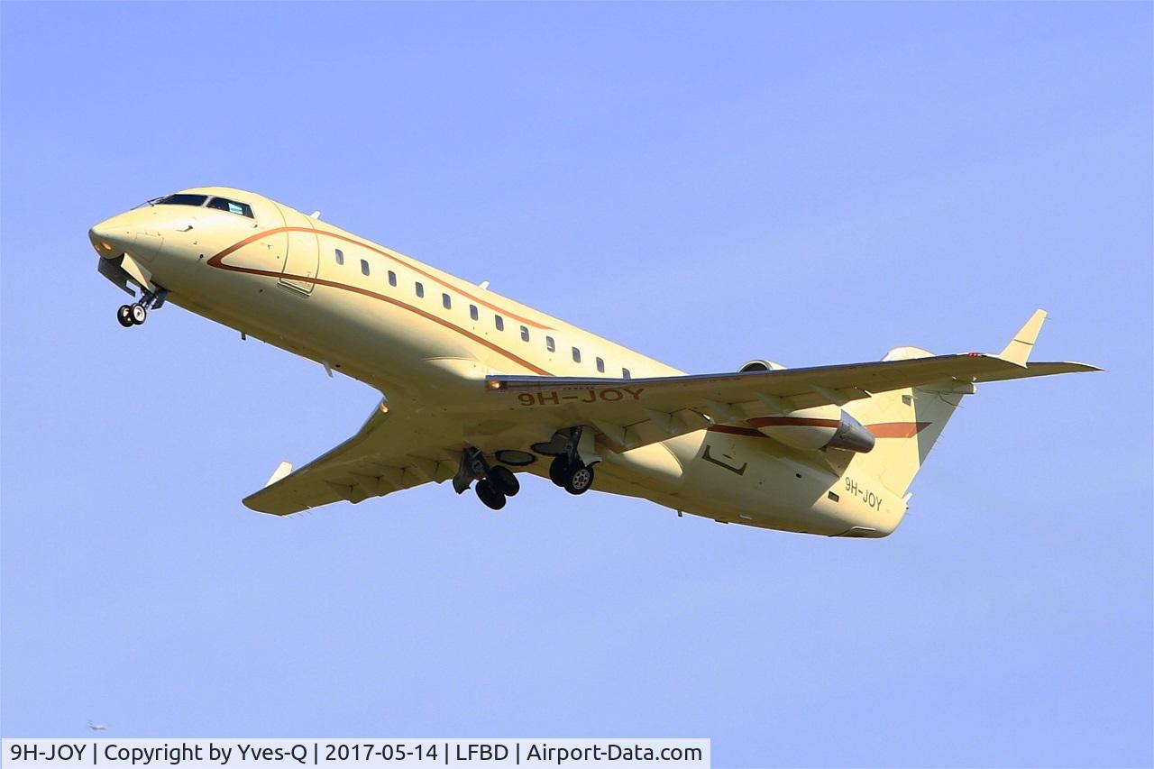 9H-JOY, 2002 Bombardier CRJ-200ER (CL-600-2B19) C/N 7644, Bombardier CRJ-200ER, Take off rwy 23, Bordeaux-Mérignac airport (LFBD-BOD)
