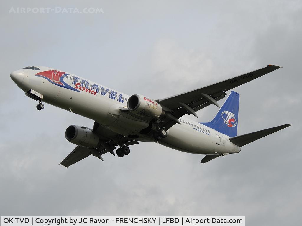 OK-TVD, 1999 Boeing 737-86N C/N 28595, Travels Services landing runway 23