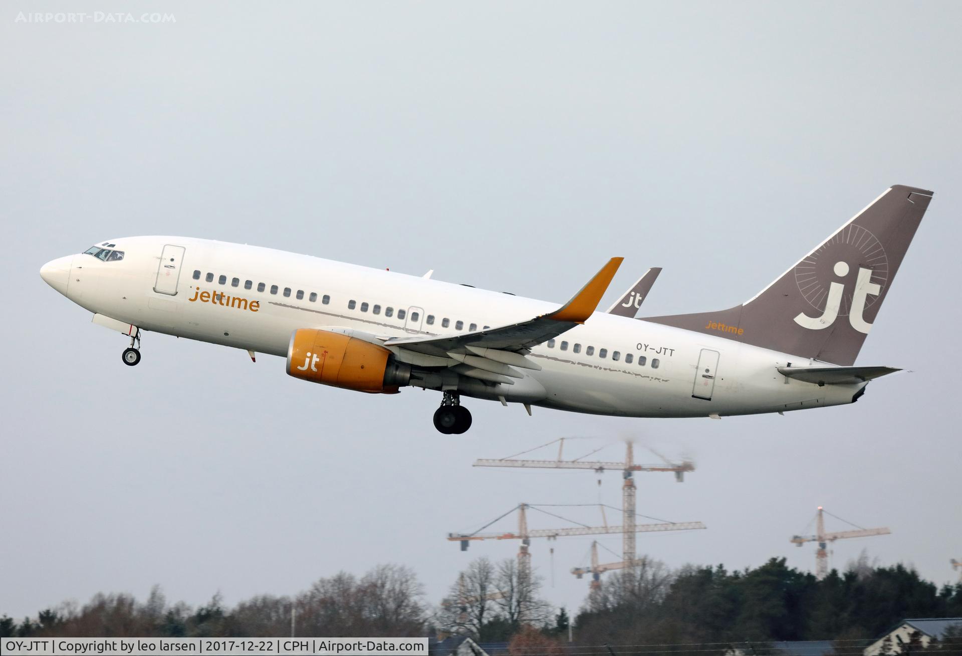 OY-JTT, 1999 Boeing 737-73S C/N 29079, Copenhagen 22.12.2017