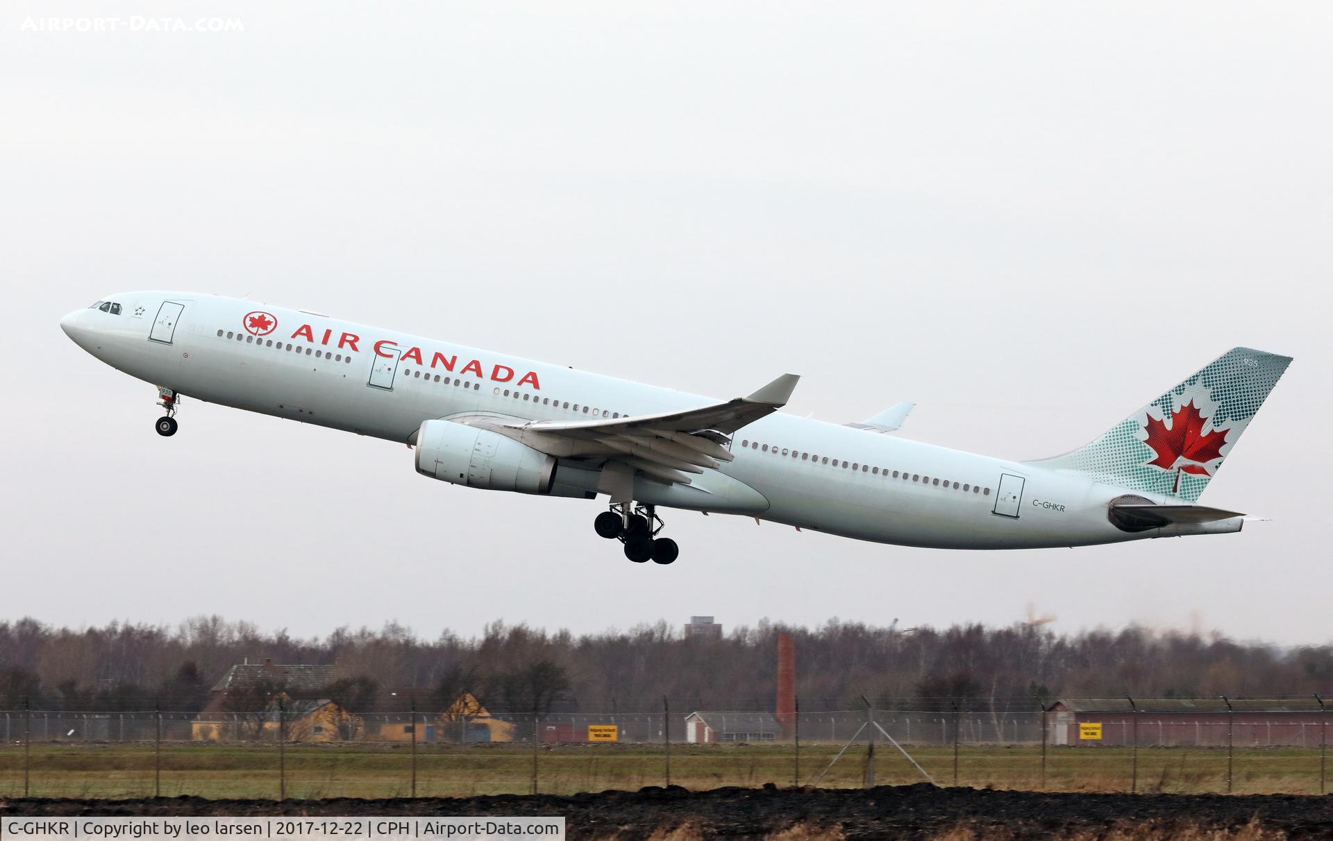 C-GHKR, 2001 Airbus A330-343 C/N 0400, Copenhagen 22.12.2017