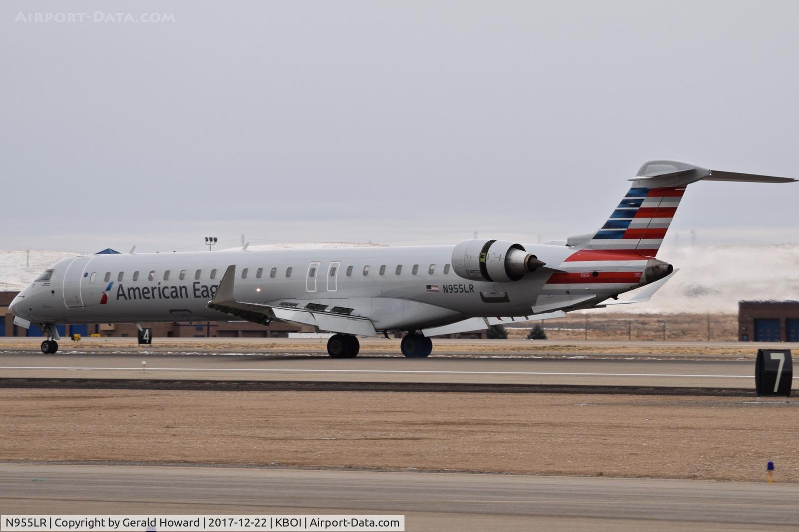 N955LR, 2015 Bombardier CRJ-900ER (CL-600-2D24) C/N 15376, Landing roll out on RWY 10L.
