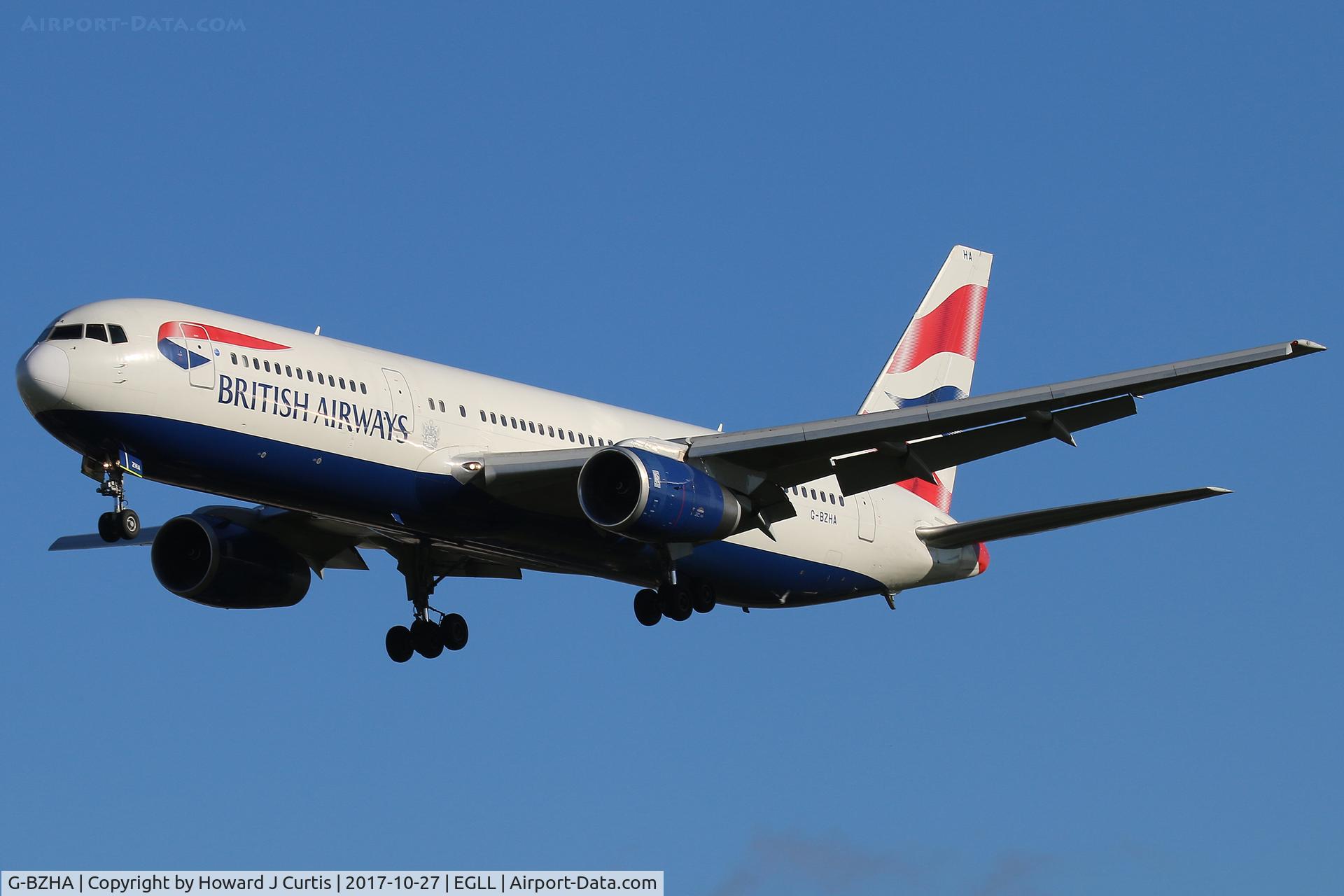 G-BZHA, 1998 Boeing 767-336 C/N 29230, On approach