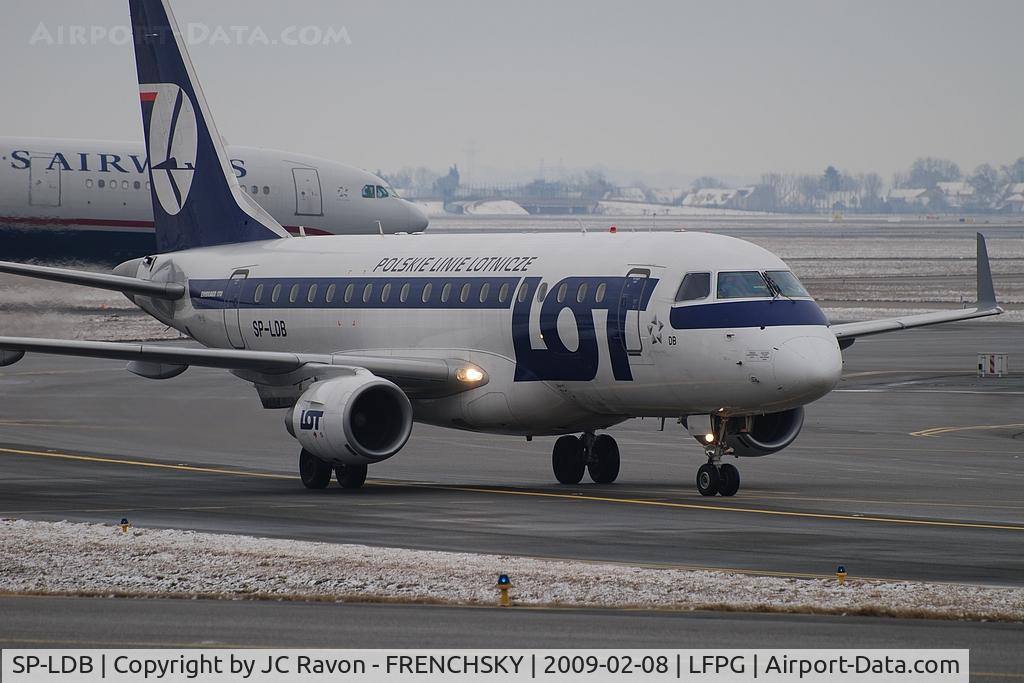 SP-LDB, 2004 Embraer 170ST (ERJ-170-100ST) C/N 17000024, ex LOT Polish Airlines at CDG terminal 1, now AeroMexico Connect XA-ALG