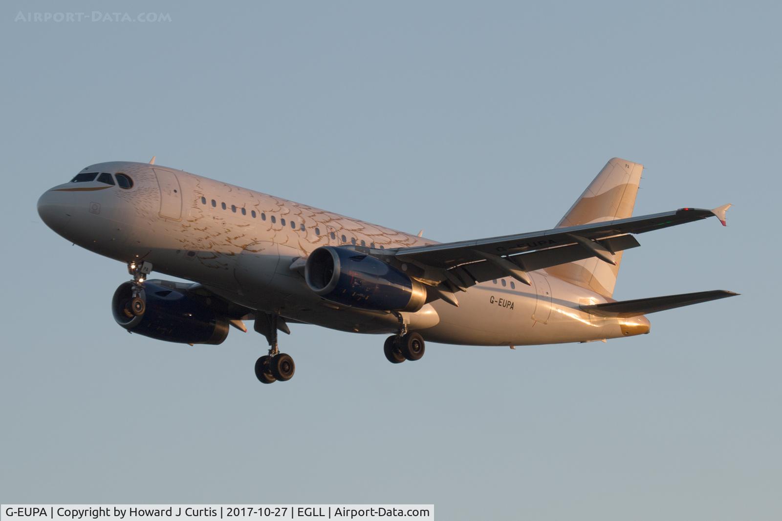 G-EUPA, 1999 Airbus A319-131 C/N 1082, On approach at dawn. Still in the firefly scheme.