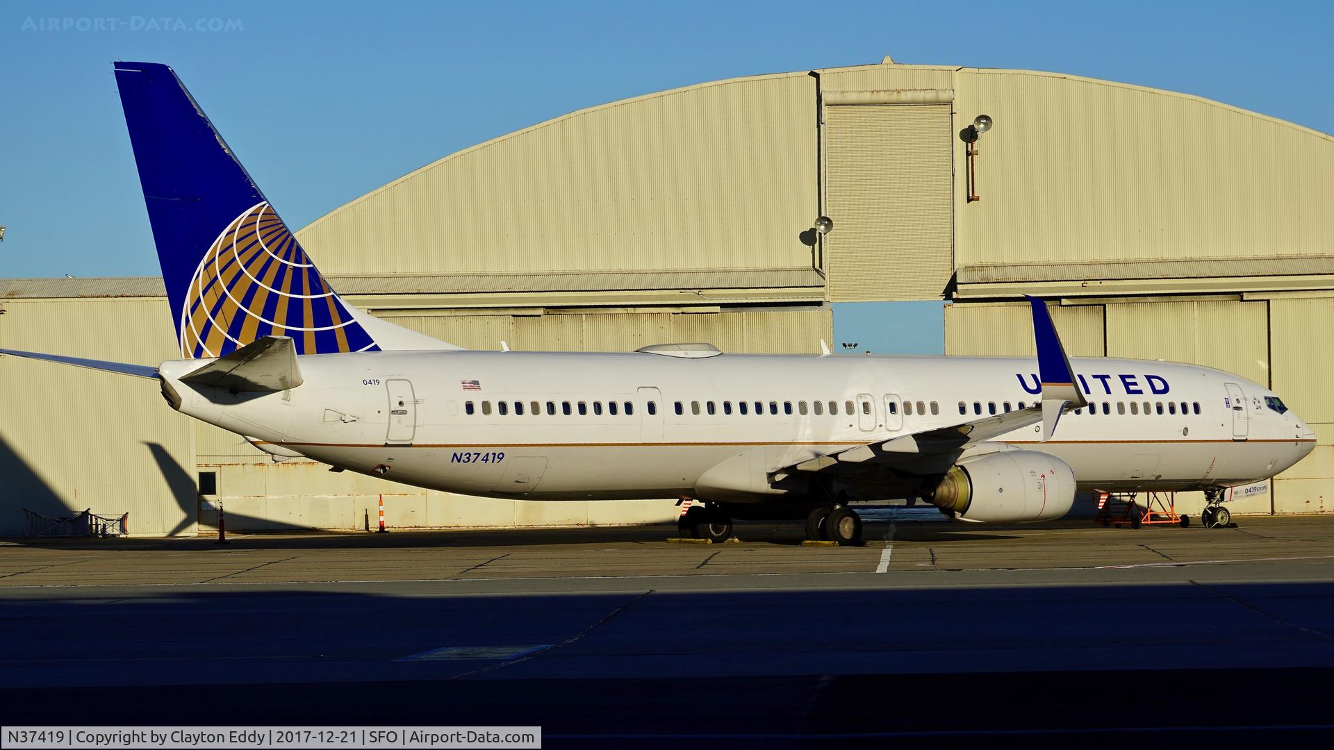 N37419, 2008 Boeing 737-924/ER C/N 31666, SFO 2017.