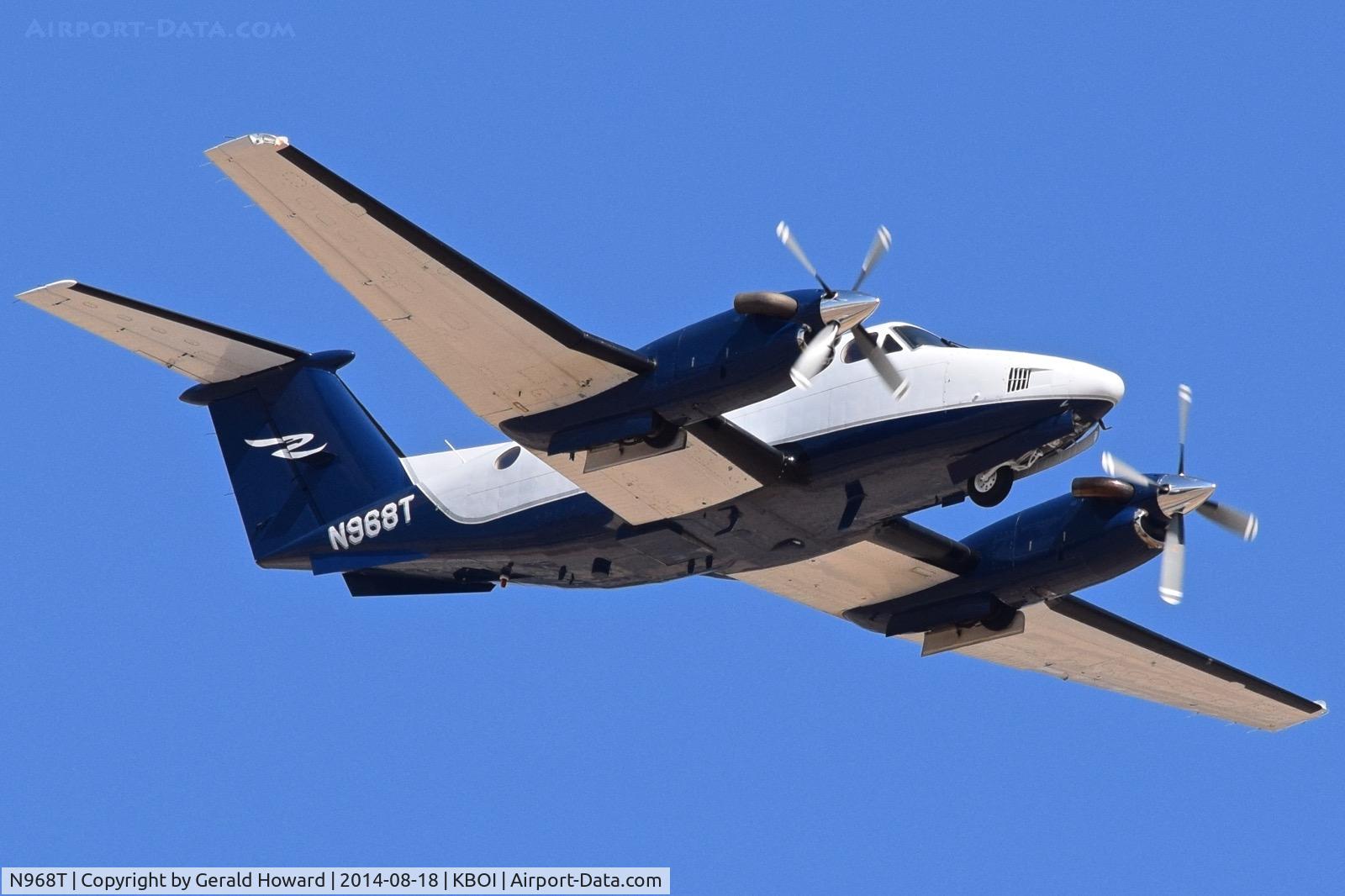 N968T, 1979 Beech 200 C/N BB-570, Departing KBOI