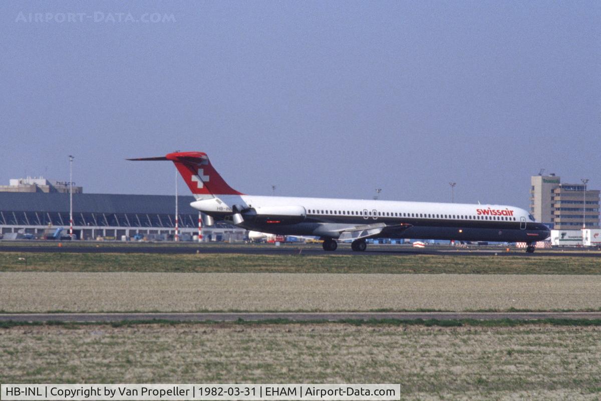 HB-INL, 1981 McDonnell Douglas MD-81 (DC-9-81) C/N 48010, Swissair McDonnell Douglas MD-81 landing at Schiphol airport, the Netherlands, 1982