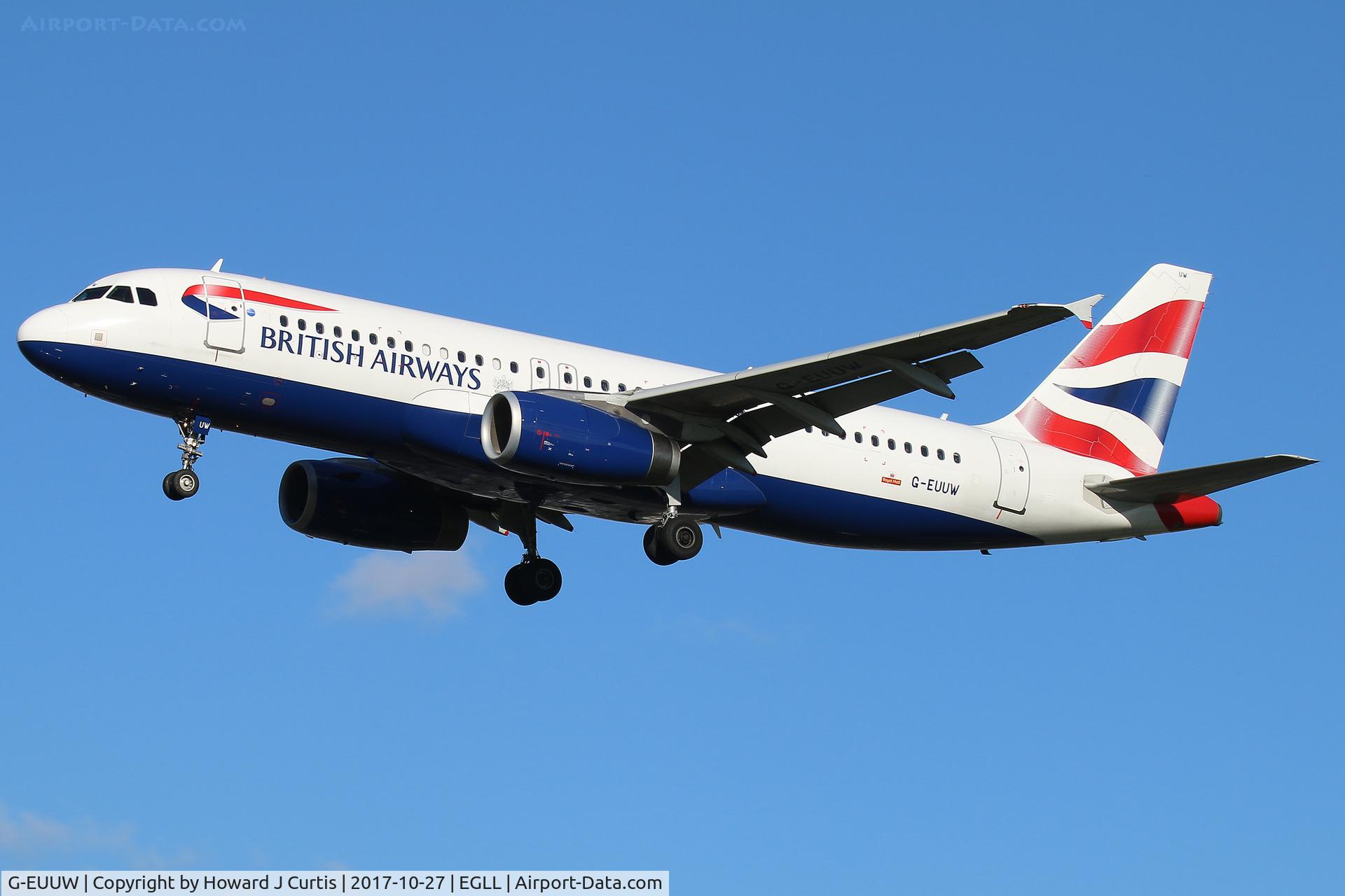 G-EUUW, 2008 Airbus A320-232 C/N 3499, On approach.