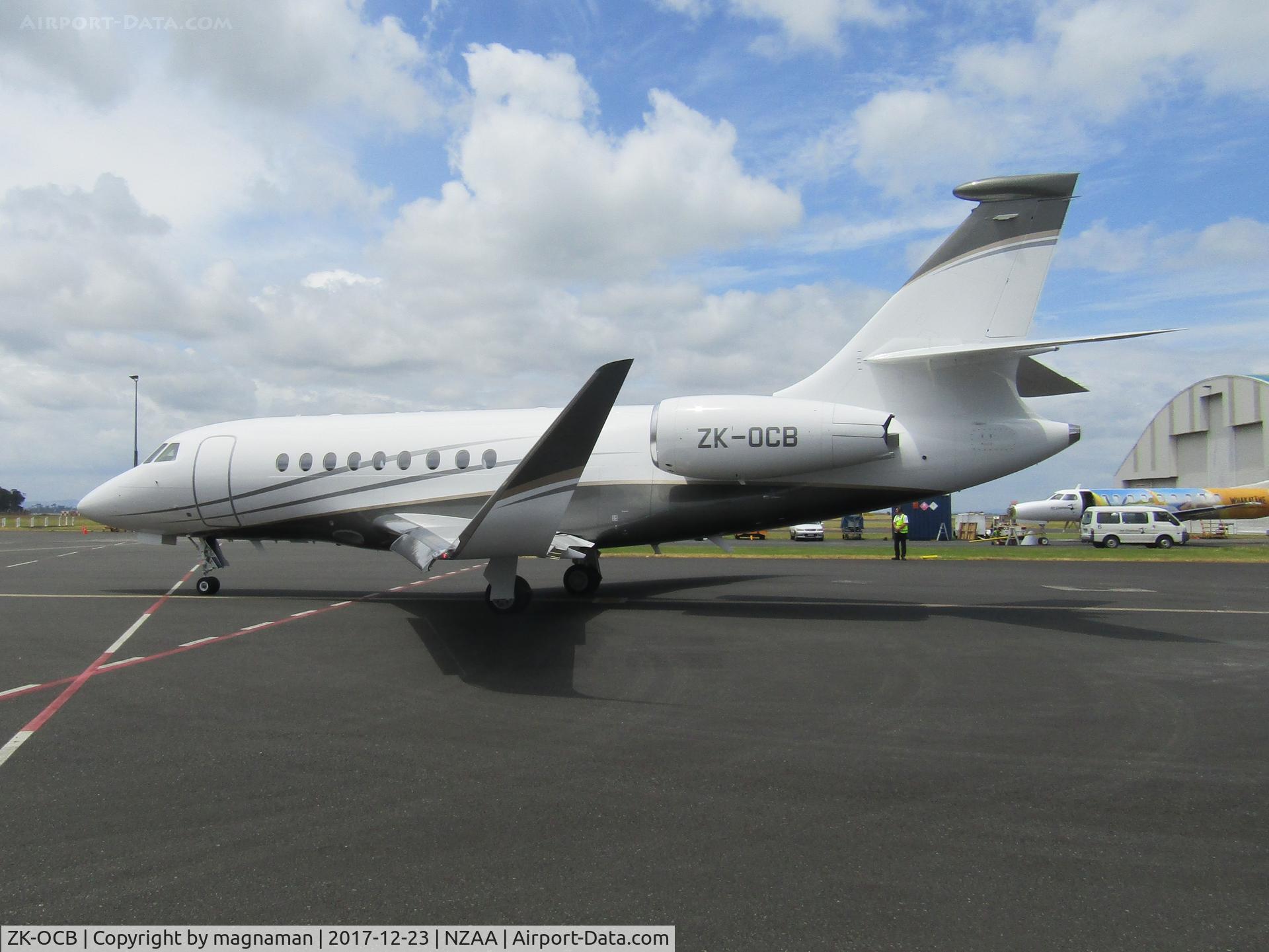 ZK-OCB, 2006 Dassault Falcon 2000LX C/N 110, about to depart