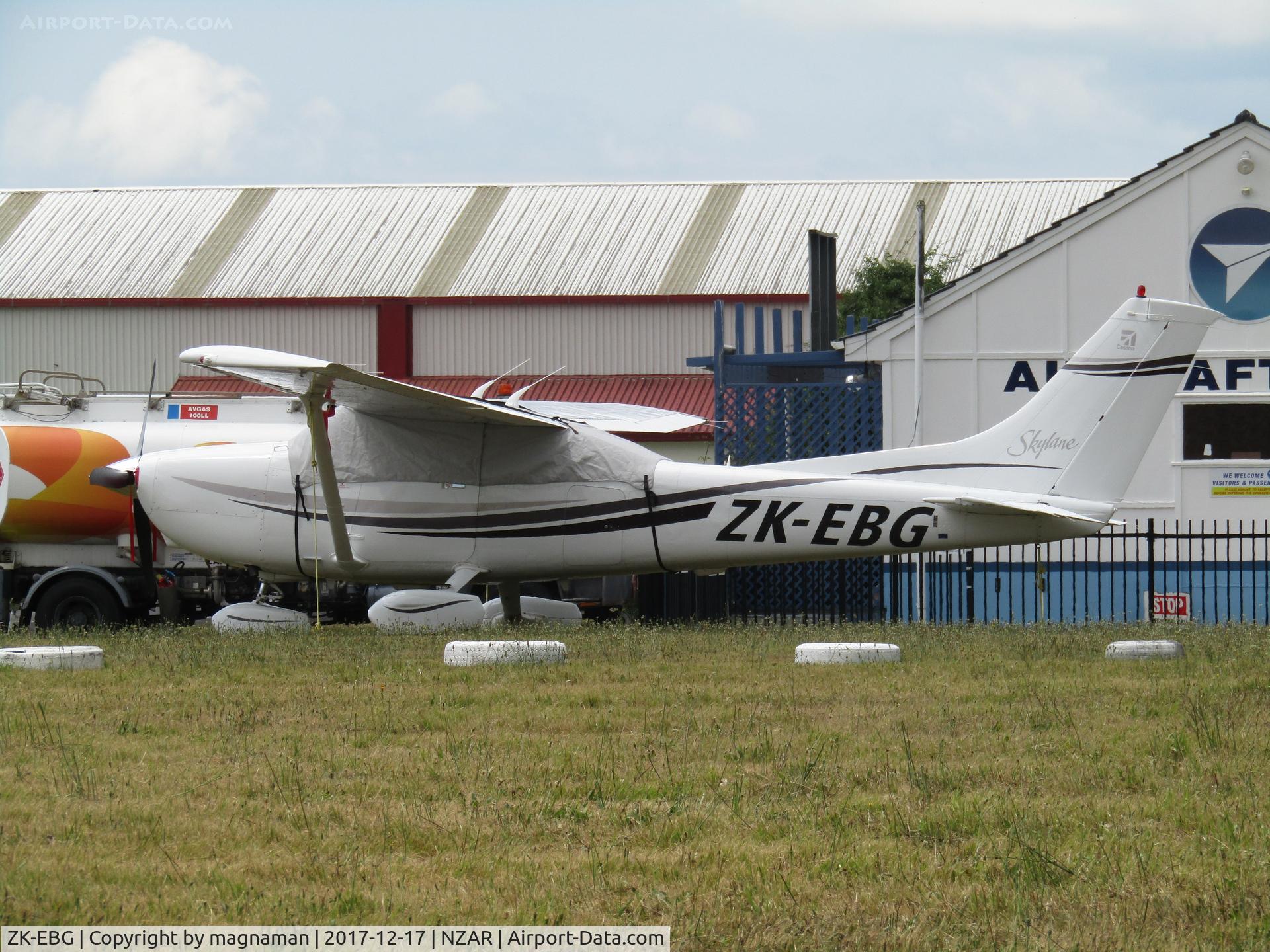 ZK-EBG, Cessna 182S Skylane C/N 18280617, at ardmore