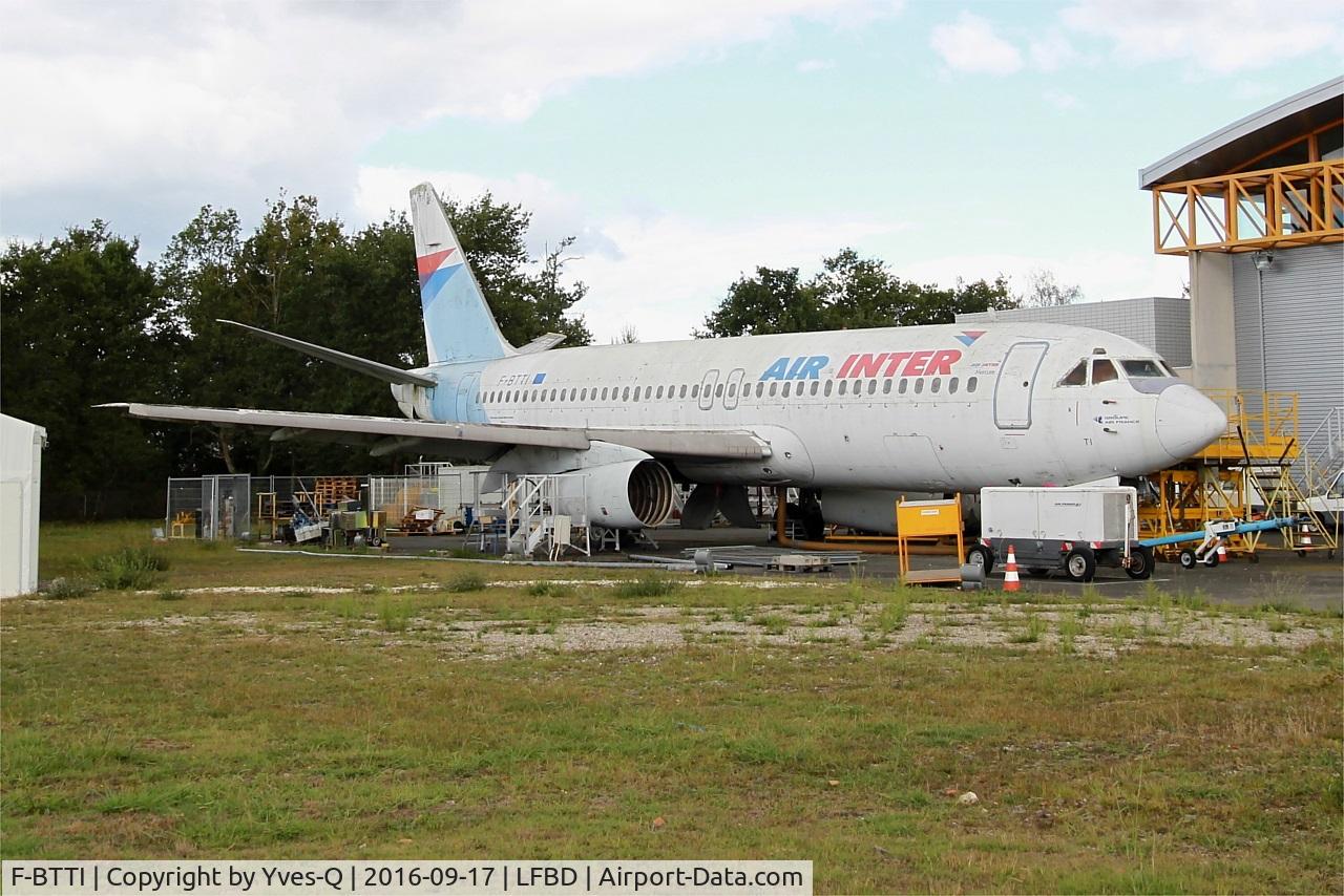 F-BTTI, 1975 Dassault Mercure 100 C/N 9, Dassault Mercure 100, Instructional airframe, Bordeaux Mérignac airport (LFBD-BOD)