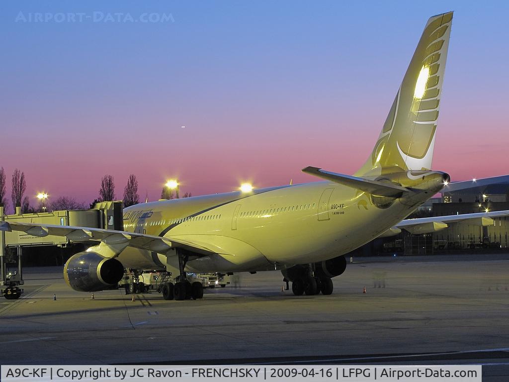 A9C-KF, 2000 Airbus A330-243 C/N 340, beautifuls colors at terminal CDG T1 parking Zoulou, GULF AIR