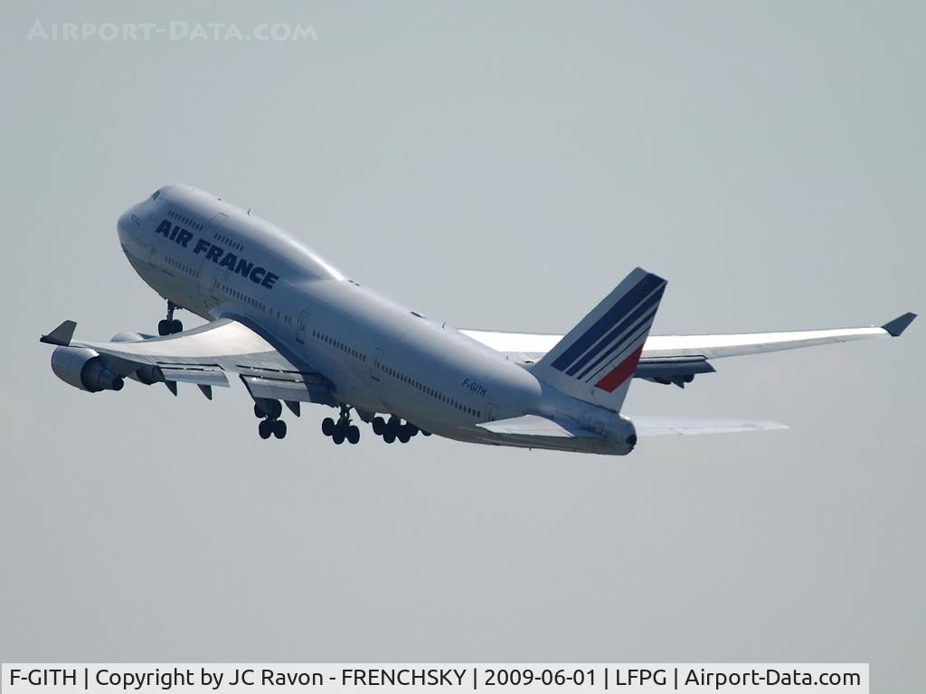 F-GITH, 2003 Boeing 747-428 C/N 32868, AF take off (stored LDE 28 Oct 2015, Ret 16 Jun 2016 Ed Force One Air Atlanta Icelandic and now Saudi Arabian Airlines)