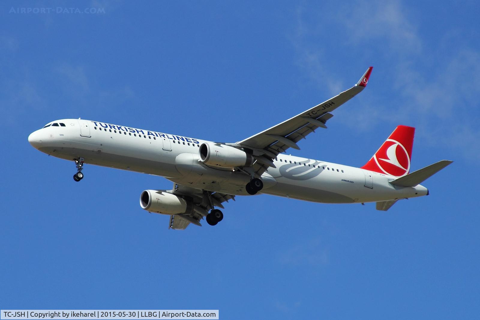 TC-JSH, 2013 Airbus A321-231 C/N 5546, Flight from Istanbul landing on runway 30.
