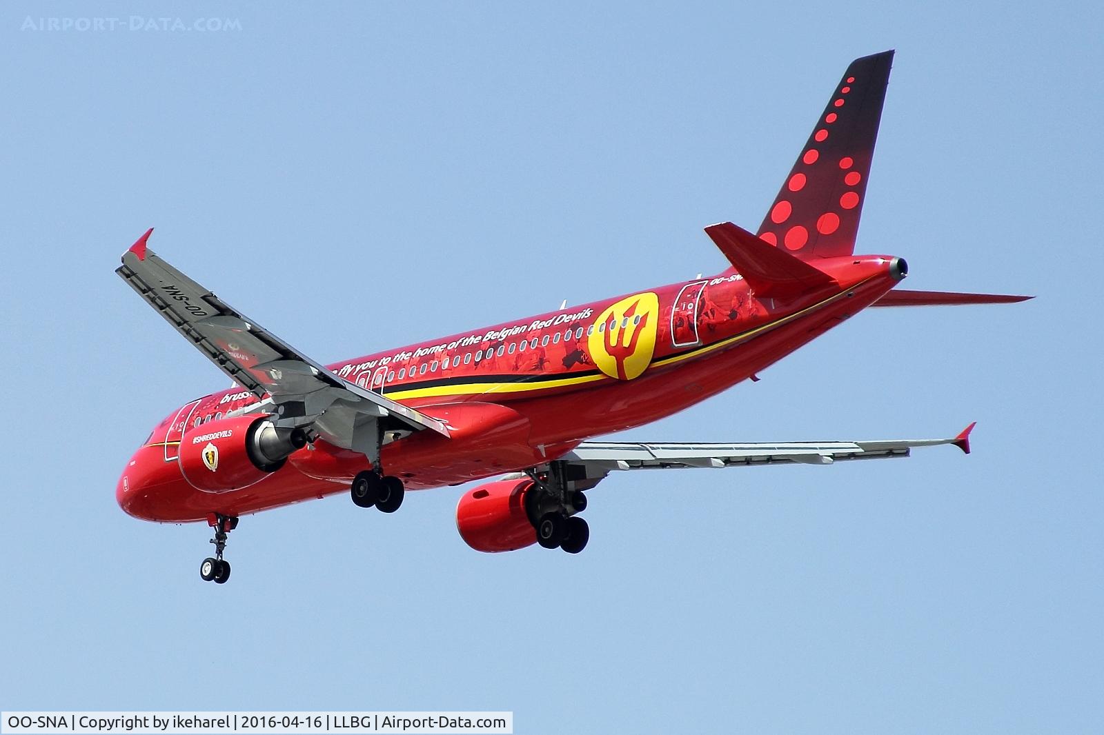OO-SNA, 2001 Airbus A320-214 C/N 1441, Tail picture of the Red-Devils livery for Brussels-Airlines Airbus.