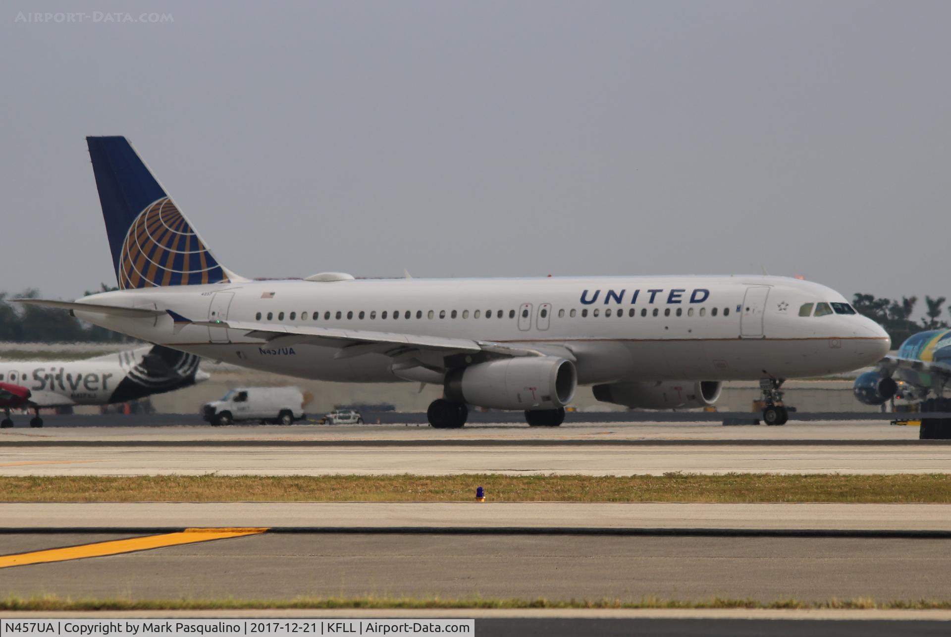 N457UA, 1999 Airbus A320-232 C/N 1146, Airbus A320