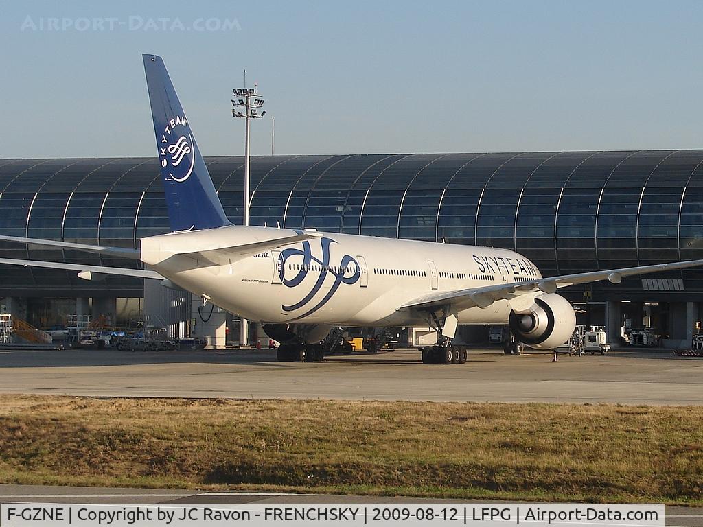 F-GZNE, 2009 Boeing 777-328/ER C/N 37432, Skyteam Alliance c/s