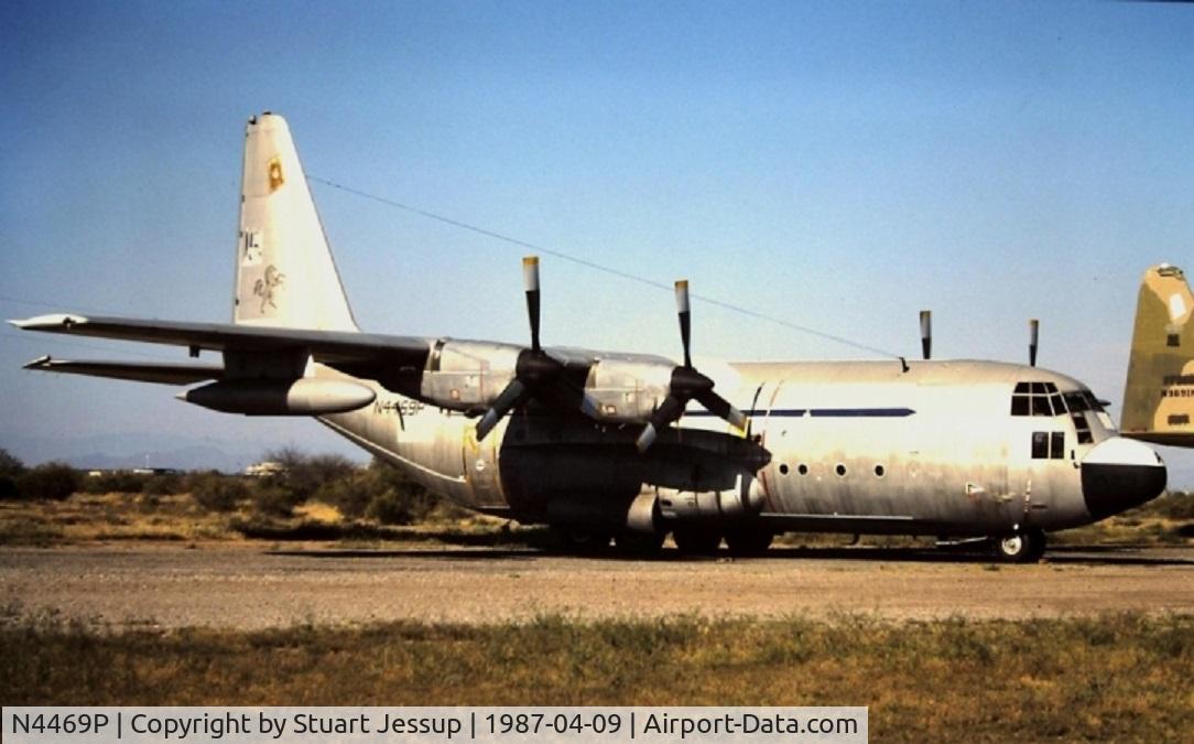 N4469P, Lockheed C-130A Hercules C/N 182-3215, N4469P Lockheed C-130A Hercules
Chandler Municipal Airport (KCHD), USA - Arizona
Stuart Jessup - 09/04/1987