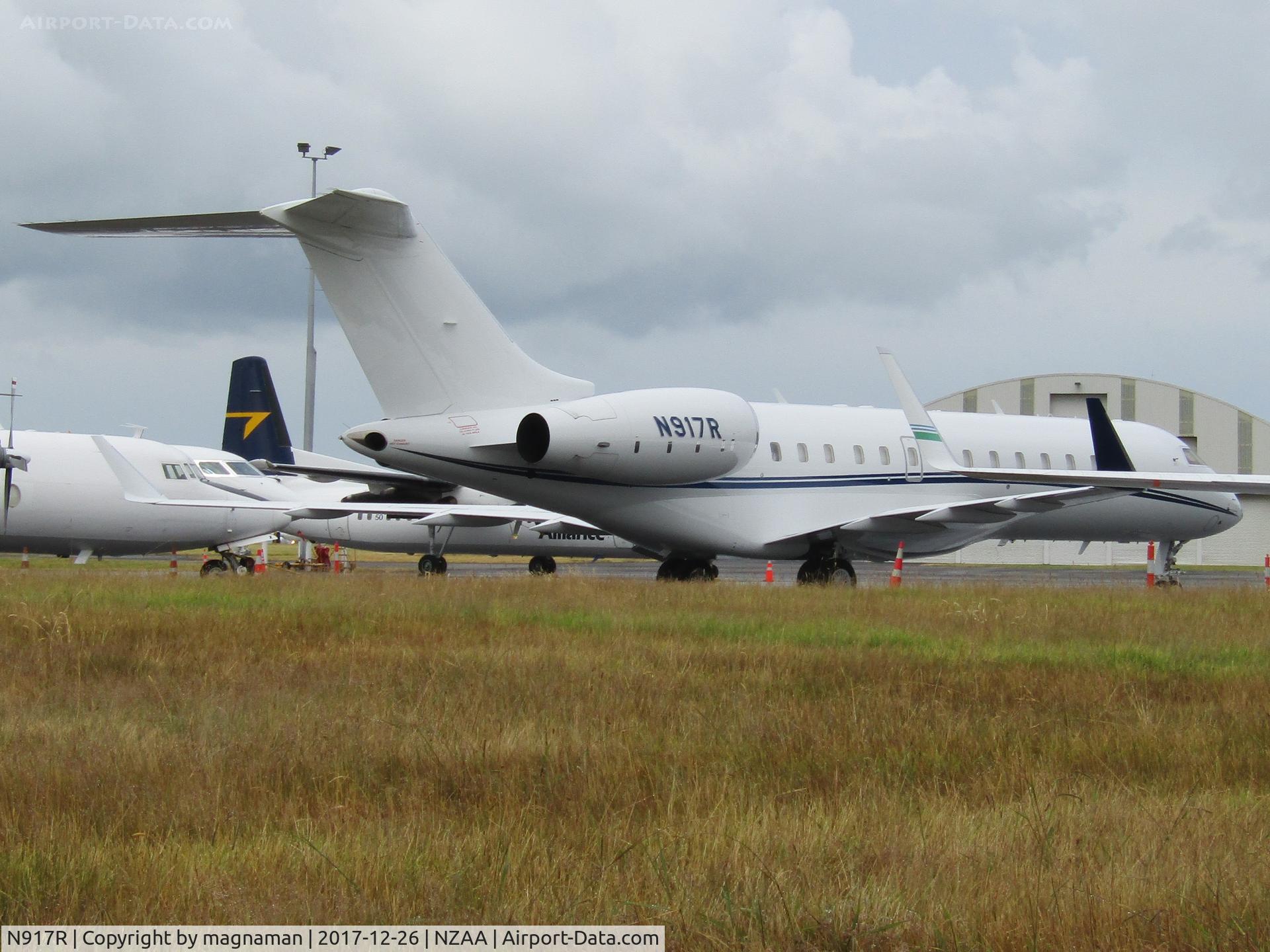 N917R, 1998 Bombardier BD-700-1A10 Global Express C/N 9008, up from rotorua