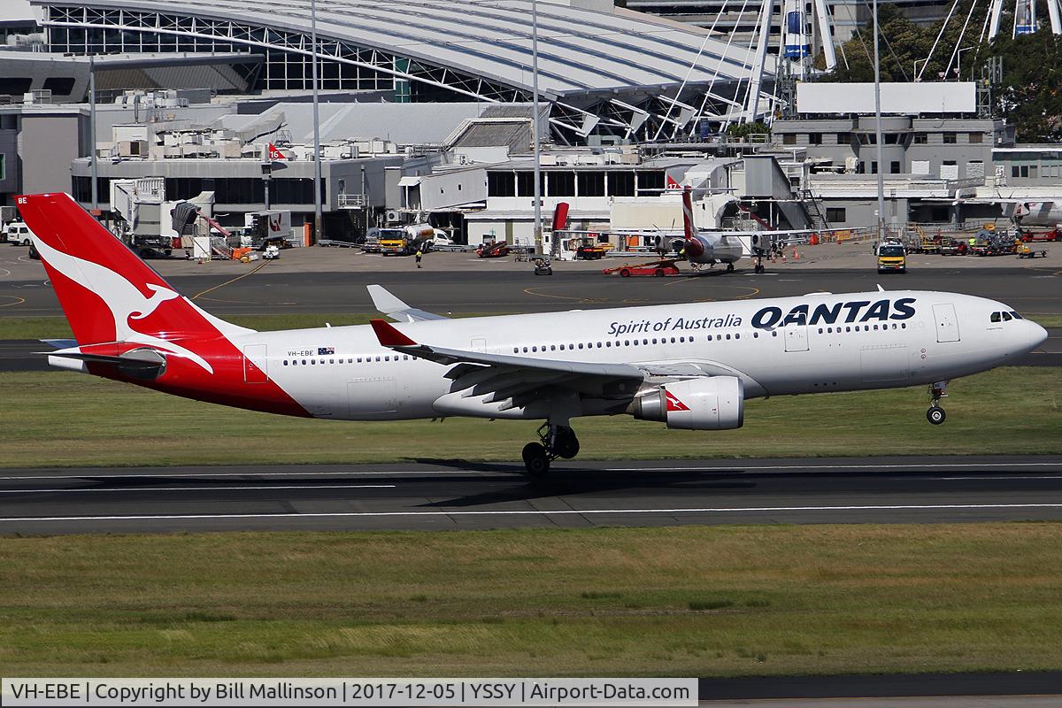 VH-EBE, 2007 Airbus A330-202 C/N 842, ONTO 16R