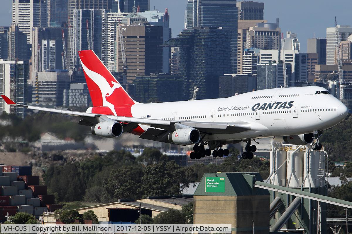 VH-OJS, 1999 Boeing 747-438 C/N 25564, FOR 16R