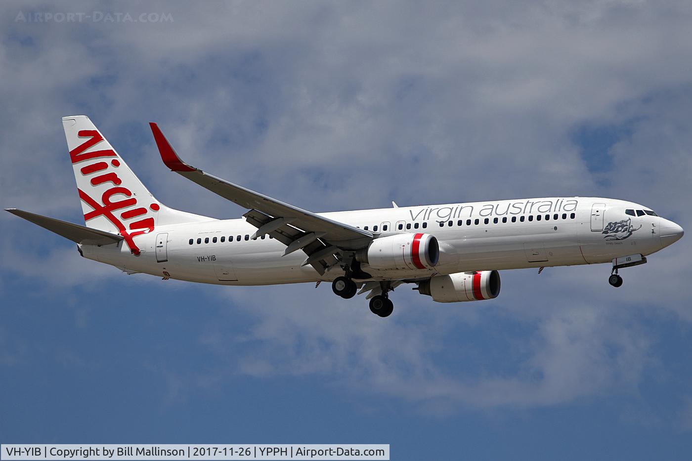 VH-YIB, 2011 Boeing 737-8FE C/N 37825, FINALS TO 21