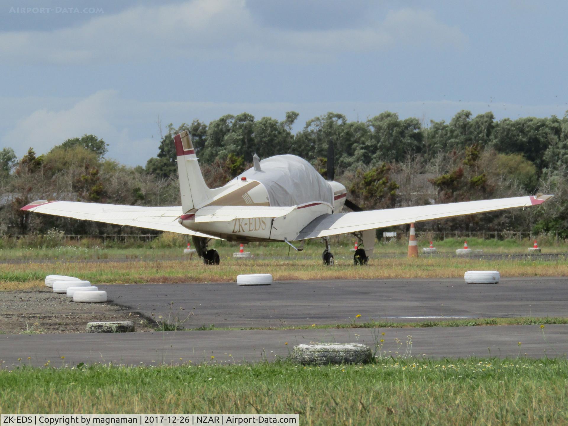 ZK-EDS, Beech F33A Bonanza C/N CE-956, at ardmore - new to me