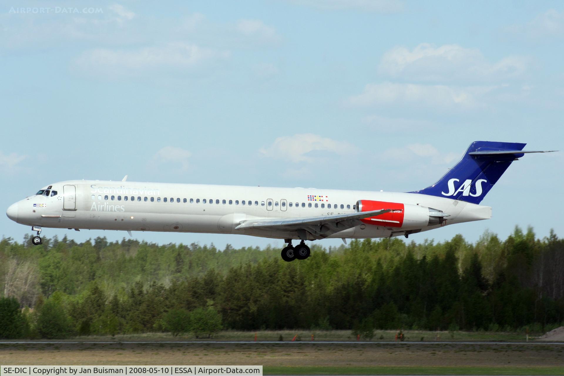 SE-DIC, McDonnell Douglas MD-87 (DC-9-87) C/N 49607, SAS, stored Kingman (N538PT)