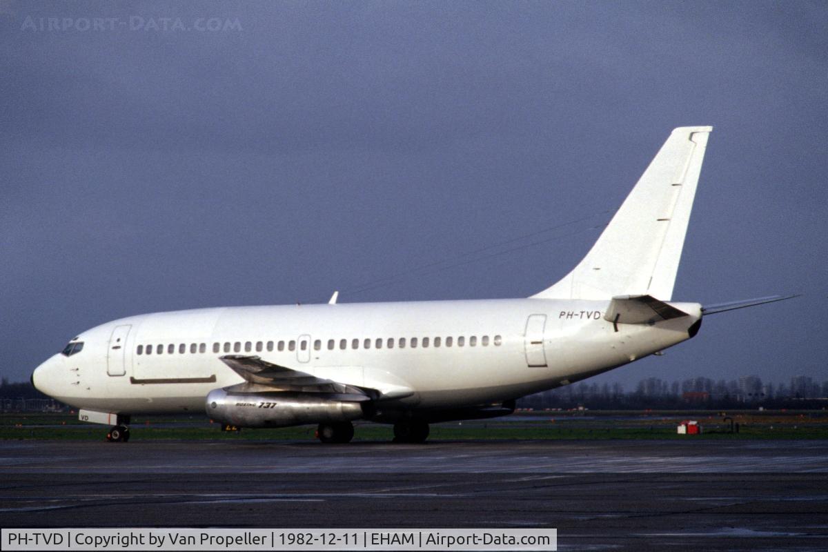 PH-TVD, 1975 Boeing 737-2K2C C/N 20943, Transavia Holland Boeing 737-2K2C at Schiphol airport, the Netherlands, 1982