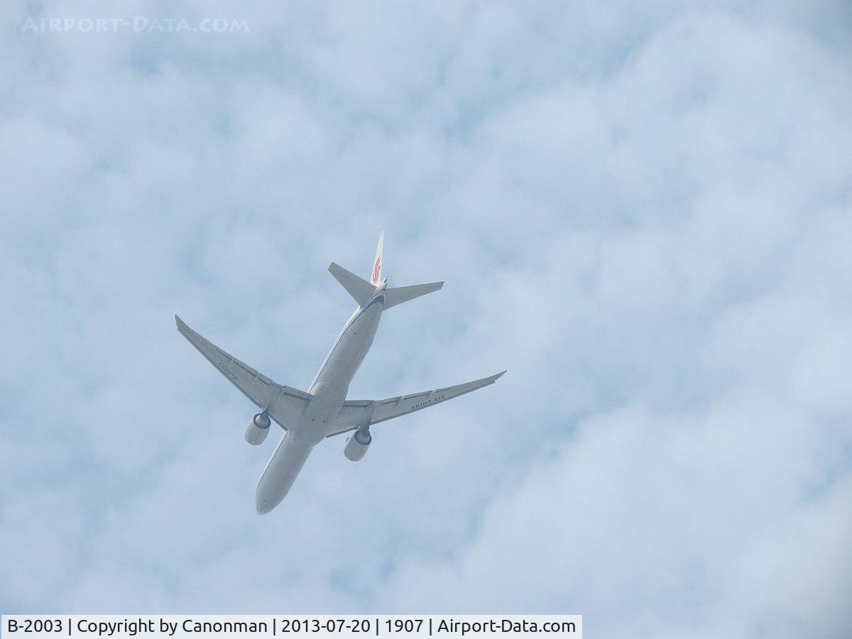 B-2003, 2014 Boeing 777-39P/ER C/N 43270, Landing