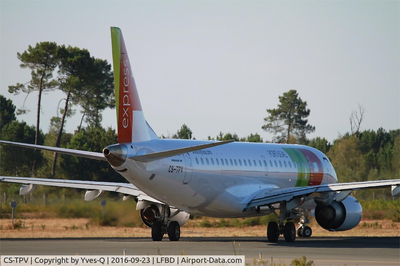 CS-TPV, 2012 Embraer 190LR (ERJ-190-100LR) C/N 19000541, Embraer 190LR, Lining up rwy 05, Bordeaux Mérignac airport (LFBD-BOD)