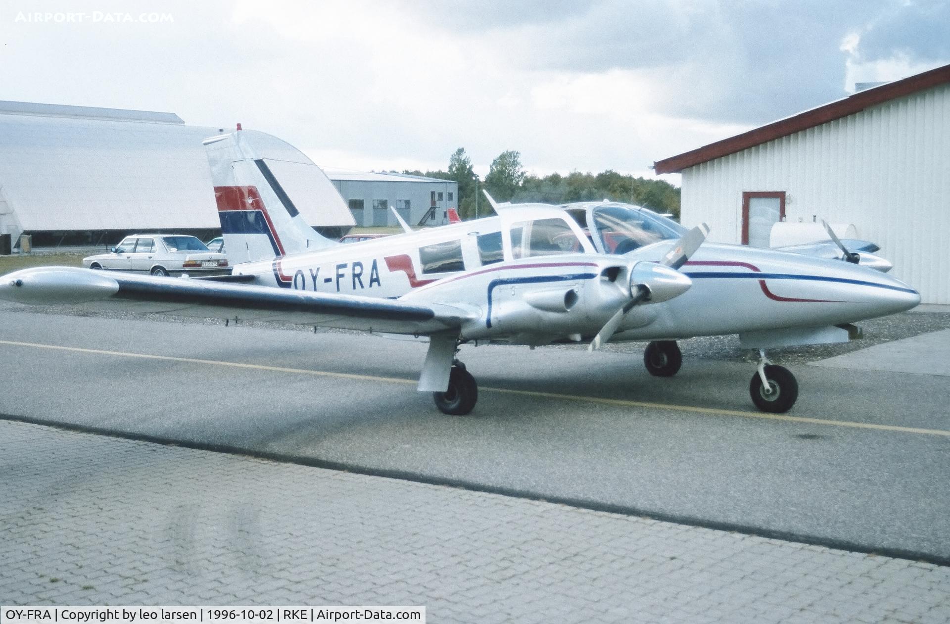 OY-FRA, 1971 Piper PA-34-200 Seneca C/N 34-7250017, Roskilde 2.10.1996