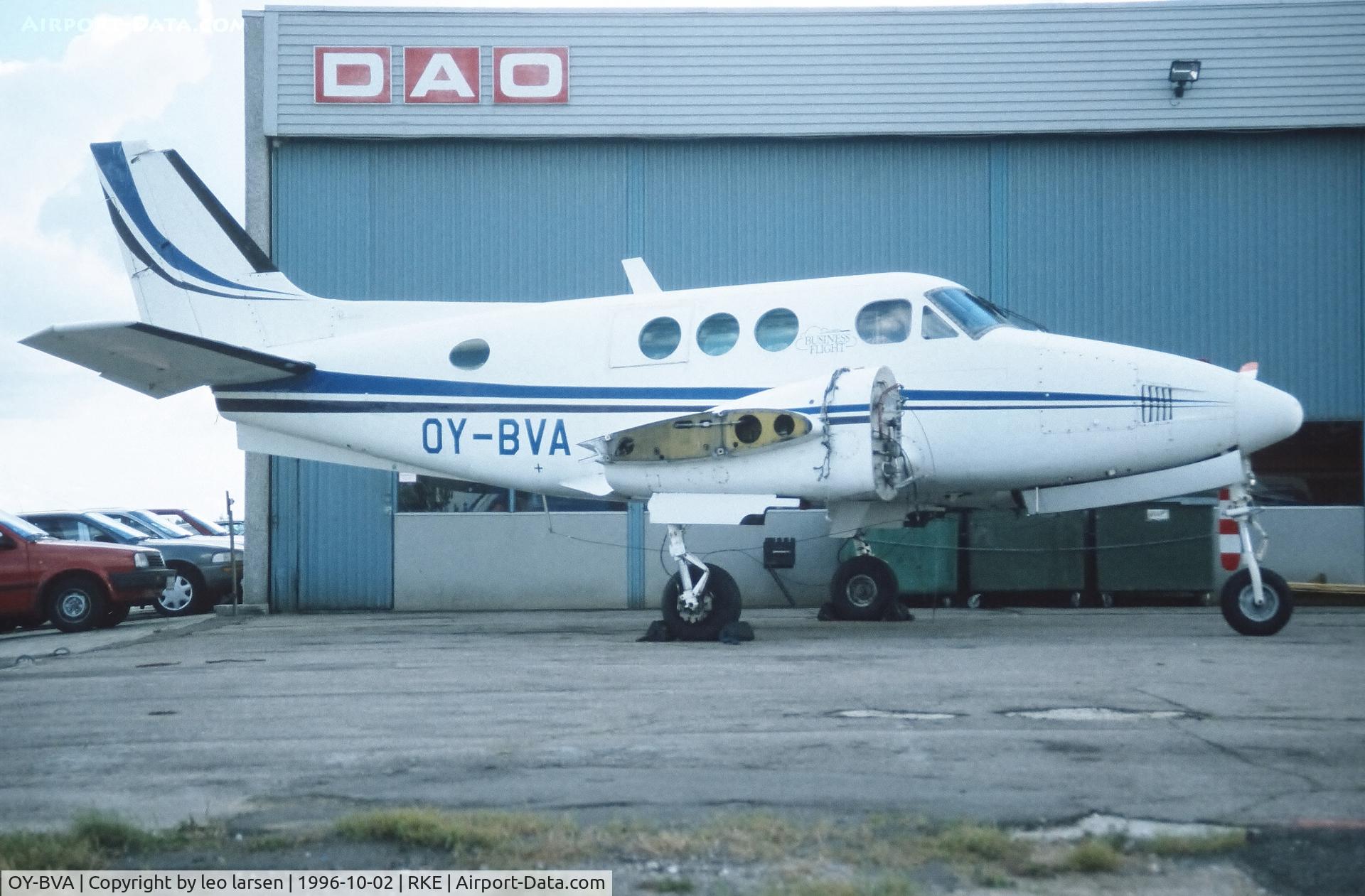 OY-BVA, 1965 Beech 90 King Air C/N LJ-68, Roskilde 2.10.96 now as Engine Test Bed
