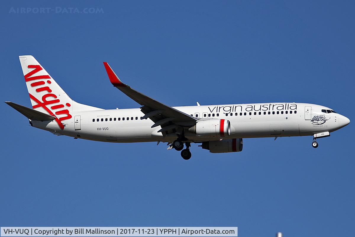VH-VUQ, 2008 Boeing 737-8FE C/N 36605, FINALS