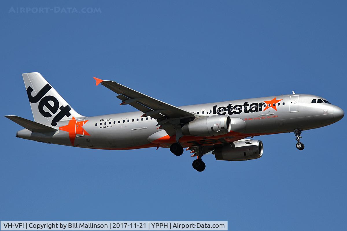 VH-VFI, 2012 Airbus A320-232 C/N 5270, FINALS