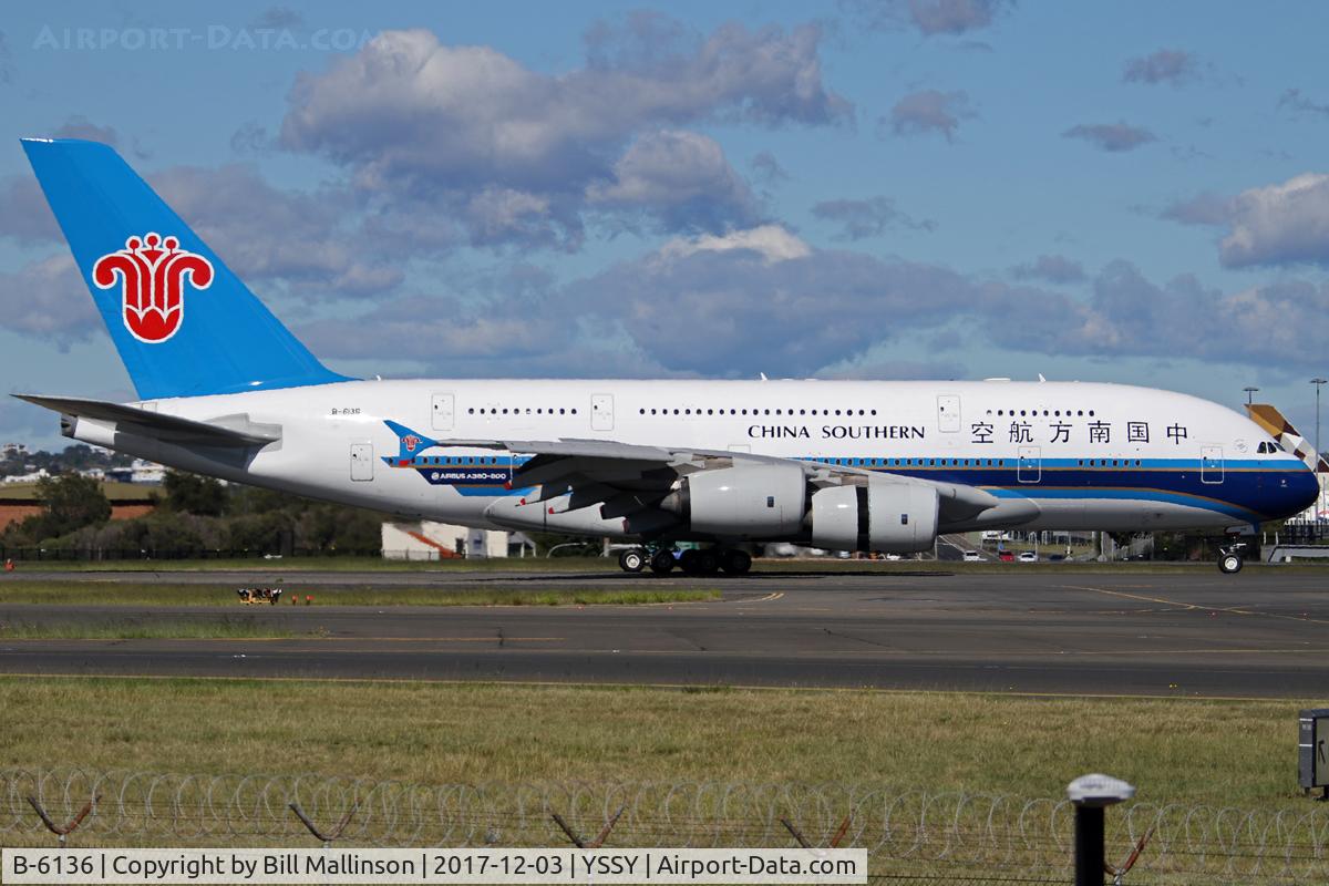 B-6136, 2011 Airbus A380-841 C/N 031, taxiing