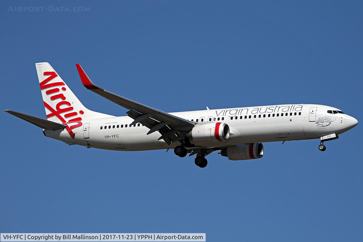 VH-YFC, 2011 Boeing 737-81D C/N 39413, finals