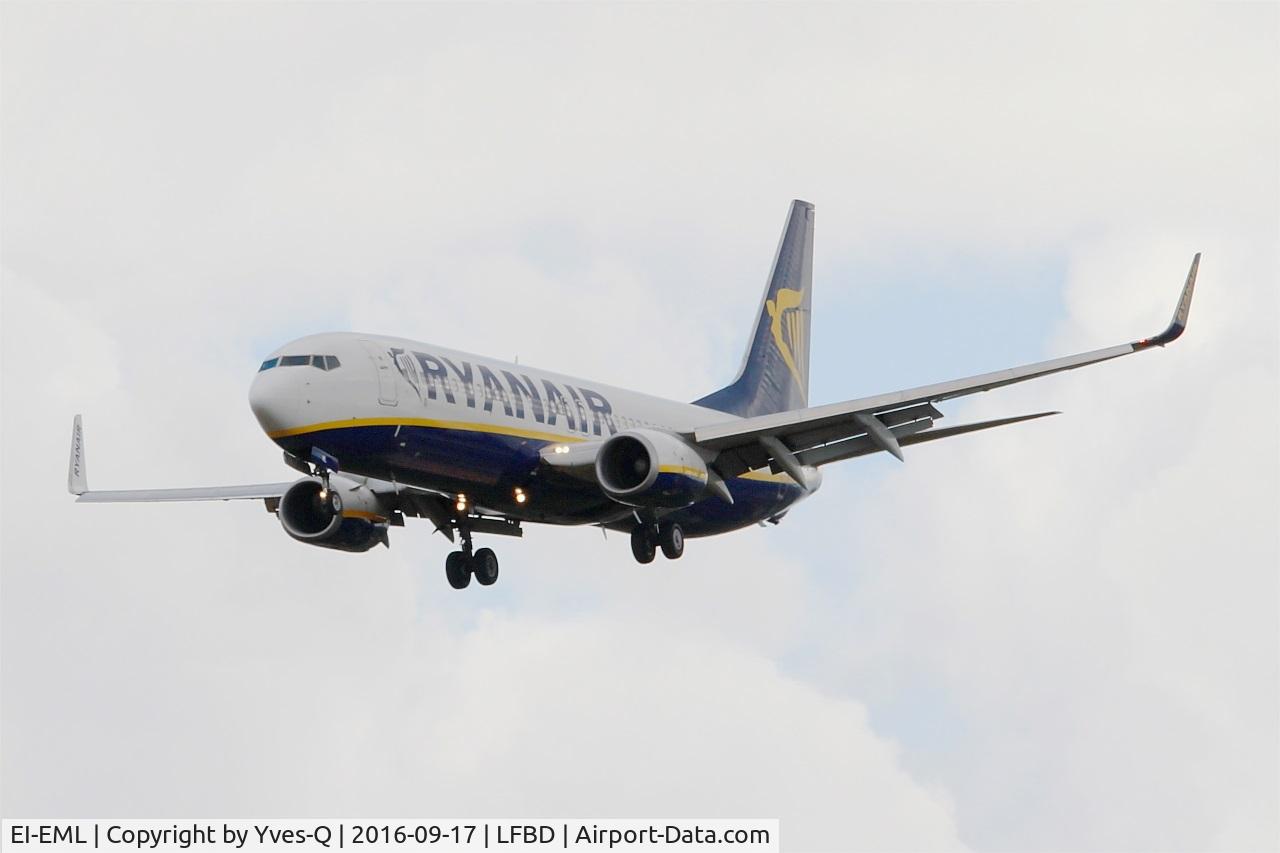 EI-EML, 2010 Boeing 737-8AS C/N 38513, Boeing 737-8AS, Short approach rwy 29, Bordeaux Mérignac airport (LFBD-BOD)
