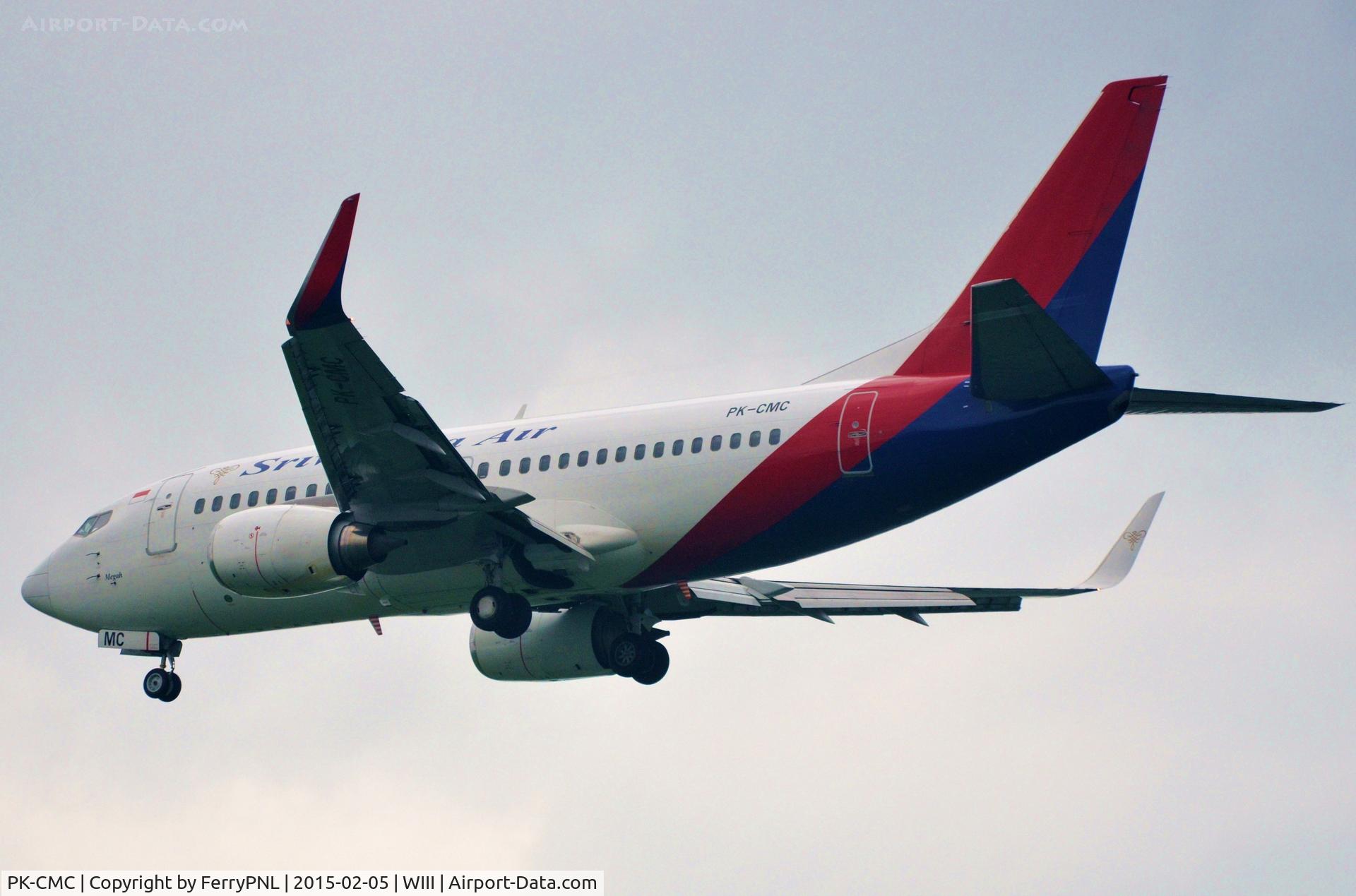 PK-CMC, 1995 Boeing 737-524 C/N 27534, Sriwijaya B735 landing