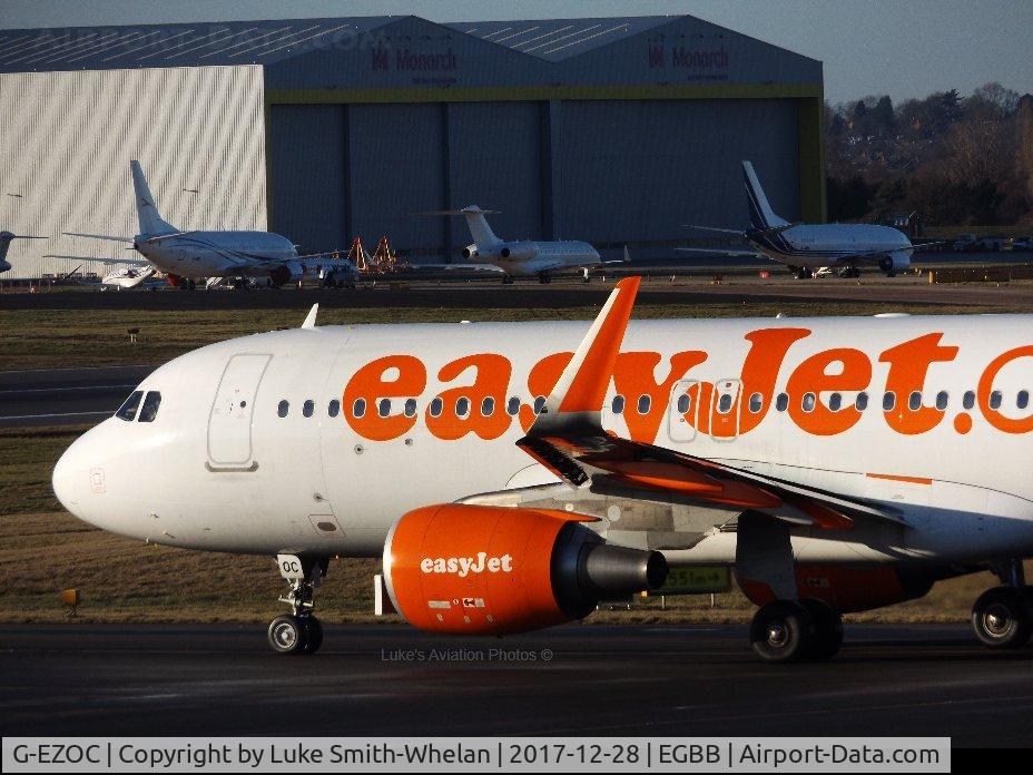 G-EZOC, 2015 Airbus A320-214 C/N 6485, Lining up on runway 33 at Birmingham Airport.