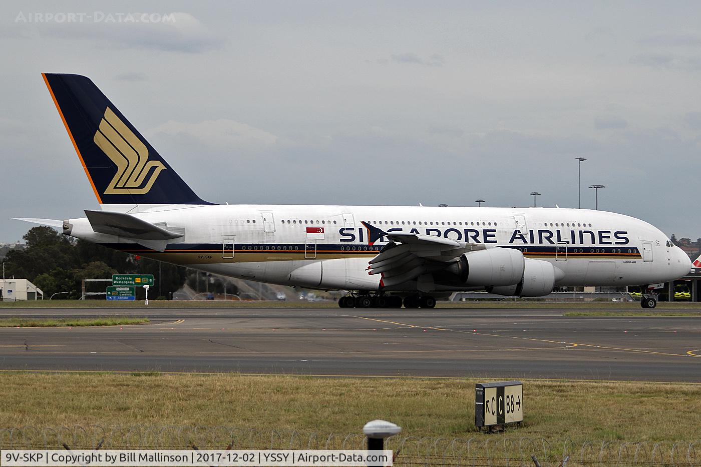 9V-SKP, 2011 Airbus A380-841 C/N 076, TAXIING