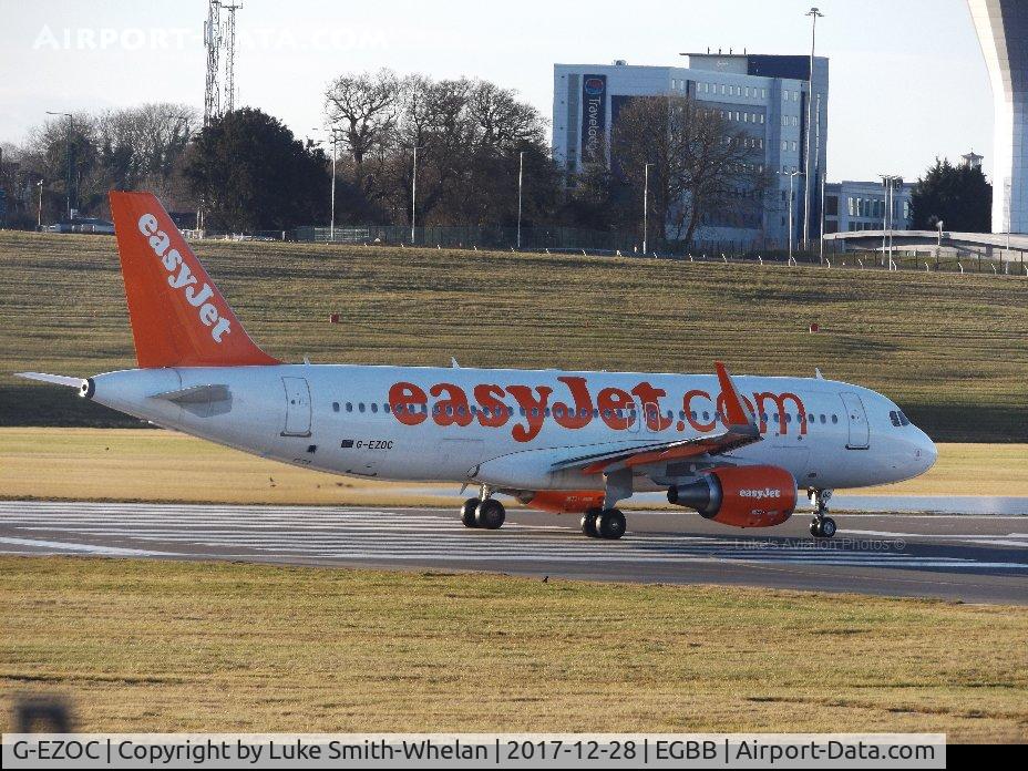 G-EZOC, 2015 Airbus A320-214 C/N 6485, Lining up on runway 33 at Birmingham Airport.