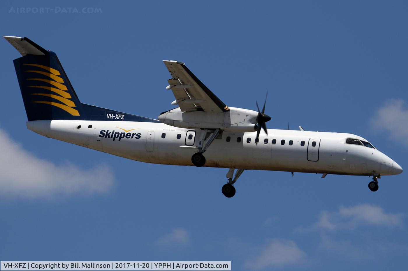 VH-XFZ, 1993 De Havilland Canada DHC-8-314 Dash 8 C/N 365, FINALS TO 21