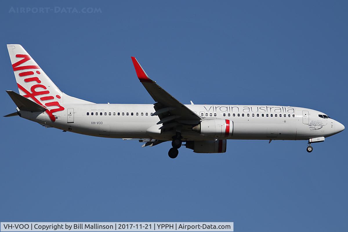 VH-VOO, 2003 Boeing 737-8FE C/N 33796, FINALS TO 21