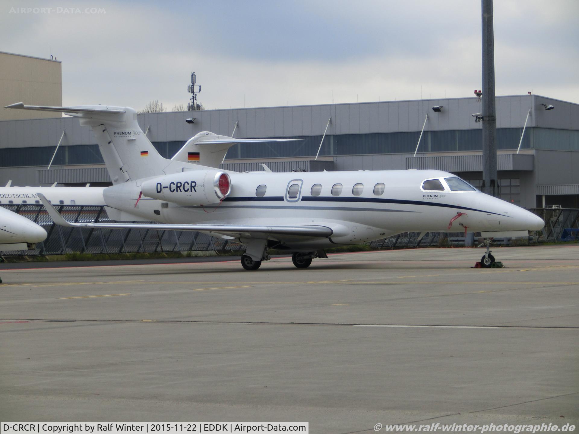 D-CRCR, 2011 Embraer EMB-505 Phenom 300 C/N 50500069, Embraer Phenom 300 EMB-505 - RH Flugdienst GmbH - 50500059 - D-CRCR - 22.11.2015 - CGN