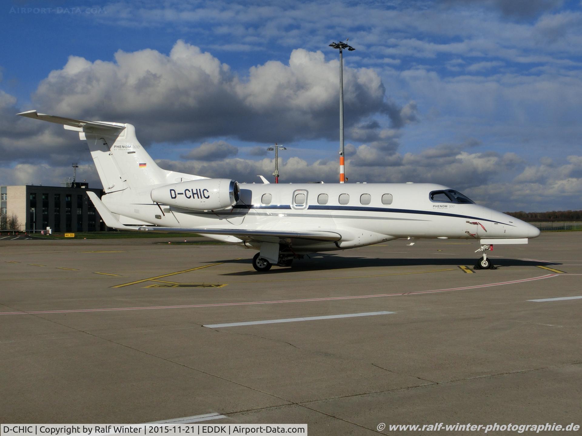 D-CHIC, 2012 Embraer EMB-505 Phenom 300 C/N 50500096, Embraer Phenom 300 EMB-505 - VIB Vibro-Air - 50500096 - D-CHIC - 21.11.2015 - CGN