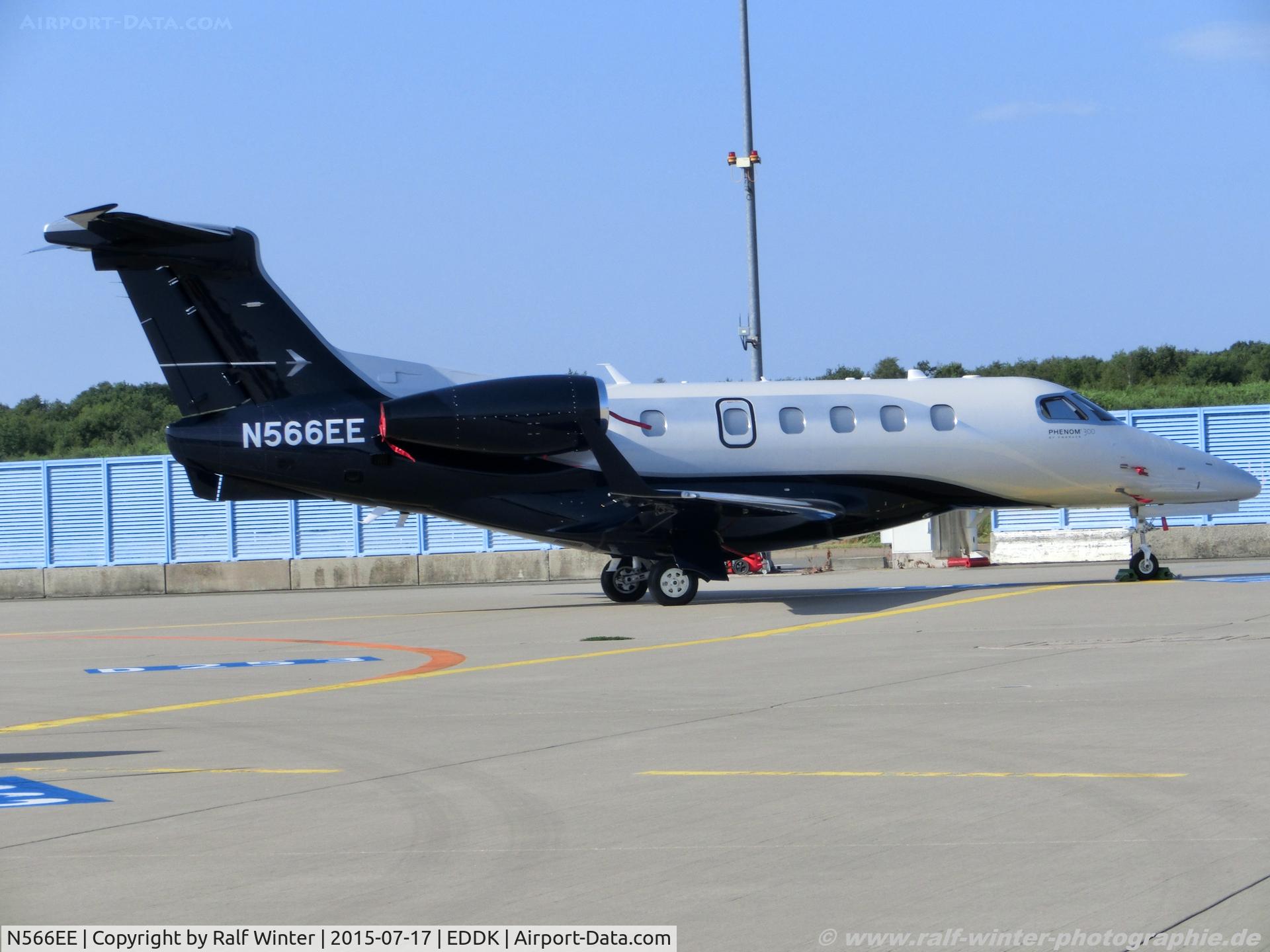N566EE, 2015 Embraer EMB-505 Phenom 300 C/N 50500266, Embrear Executive Phenom 300 EMB-505 - Embarer Executive Aircraft - 50500266 - N566EE - 17.07.2015 - CGN