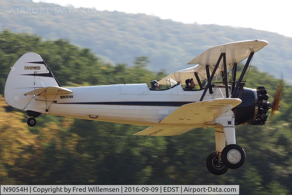 N9054H, 1943 Boeing E75 C/N 758778, 
