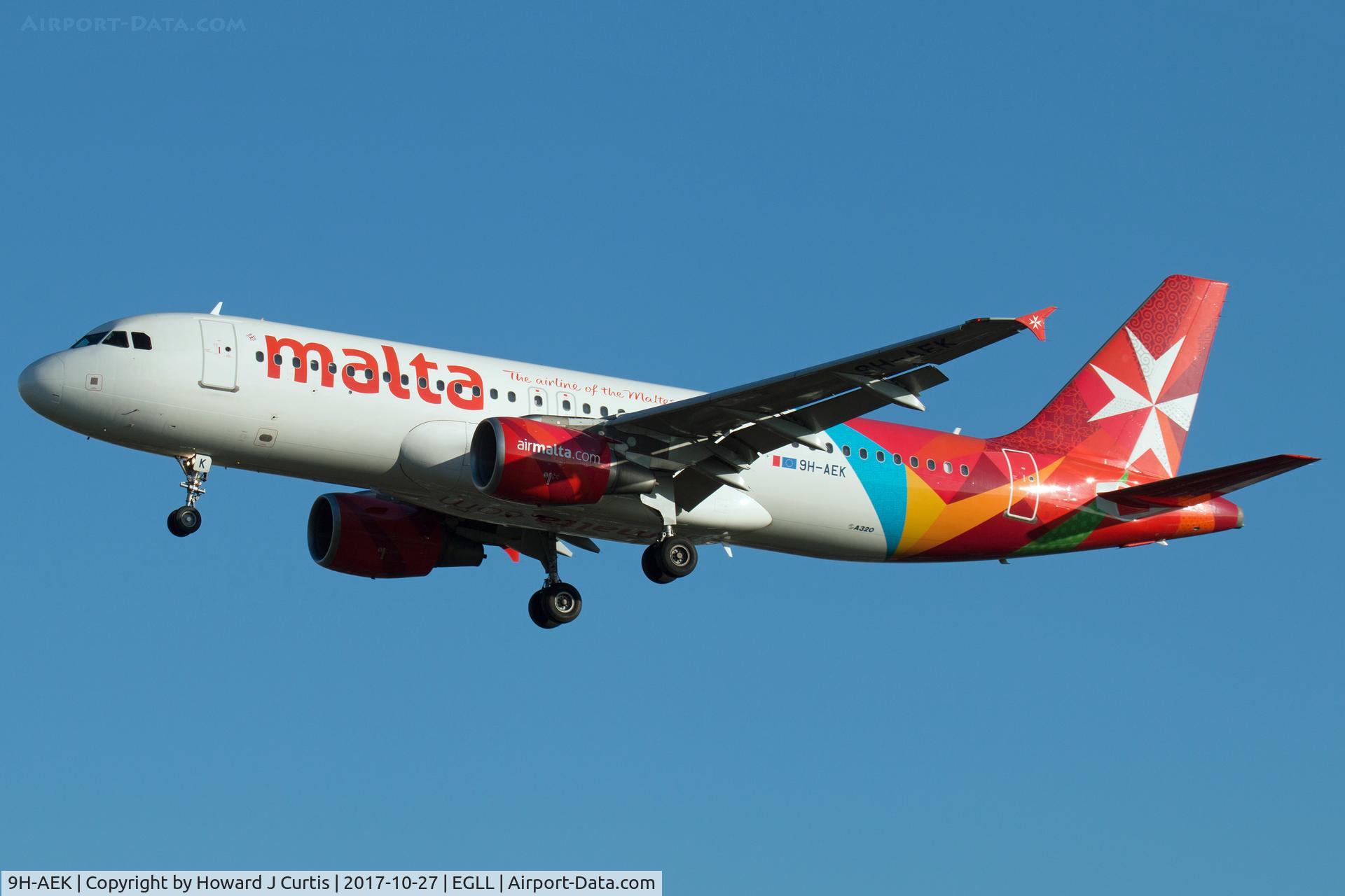 9H-AEK, 2004 Airbus A320-211 C/N 2291, On approach.