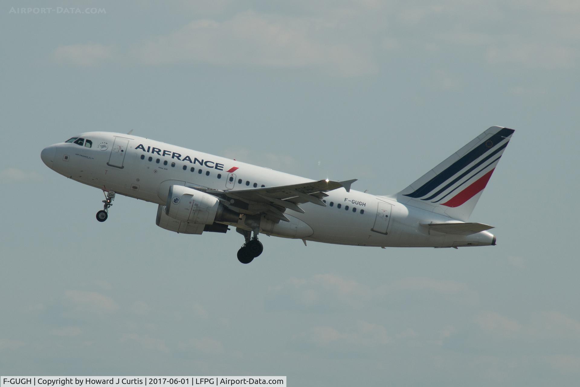 F-GUGH, 2004 Airbus A318-111 C/N 2344, On departure